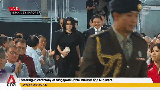新加坡新总理夫人美上热搜！金融女精英气质太绝，和老公势均力敌… 第3张